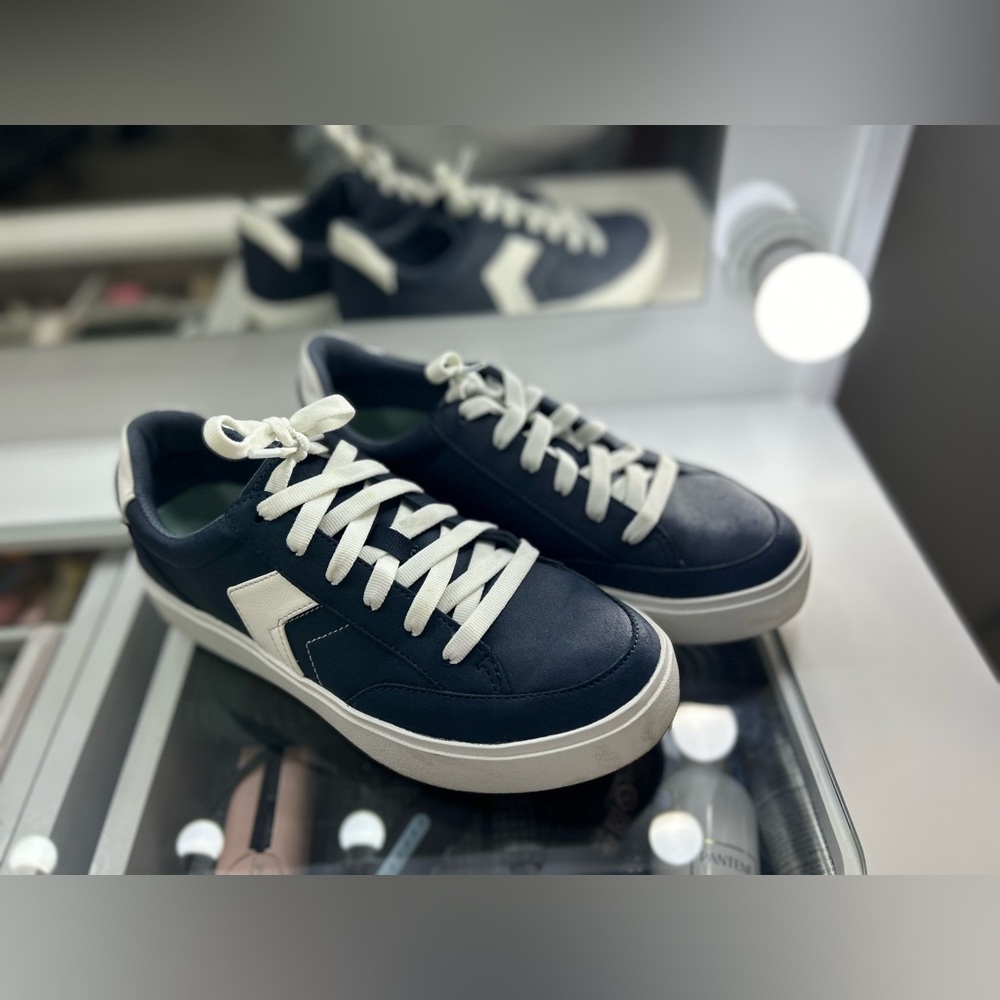 Dr. Scholls Madison Lace Sneakers - Picture 5 of 8